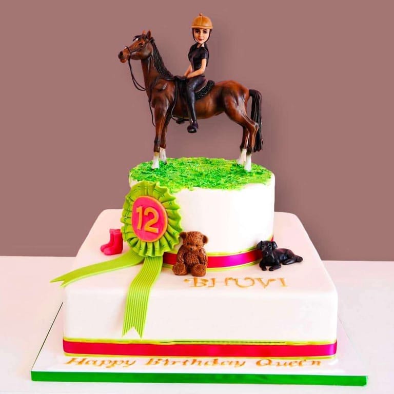 Queen of the Saddle Cake - Image 1
