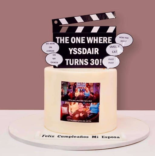 The one where they turn thirty cake