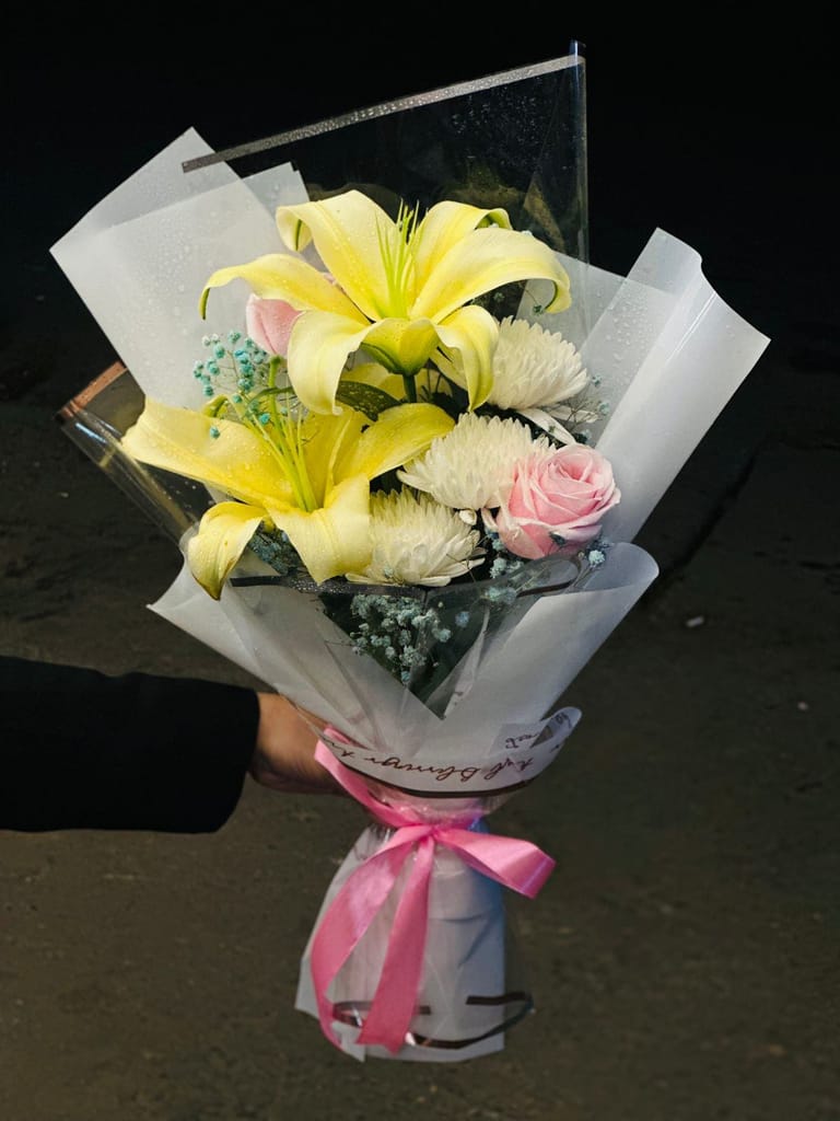 Flower Bouquet - Image 1