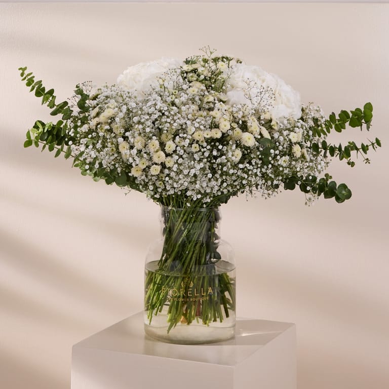 whisper of white - Image 1