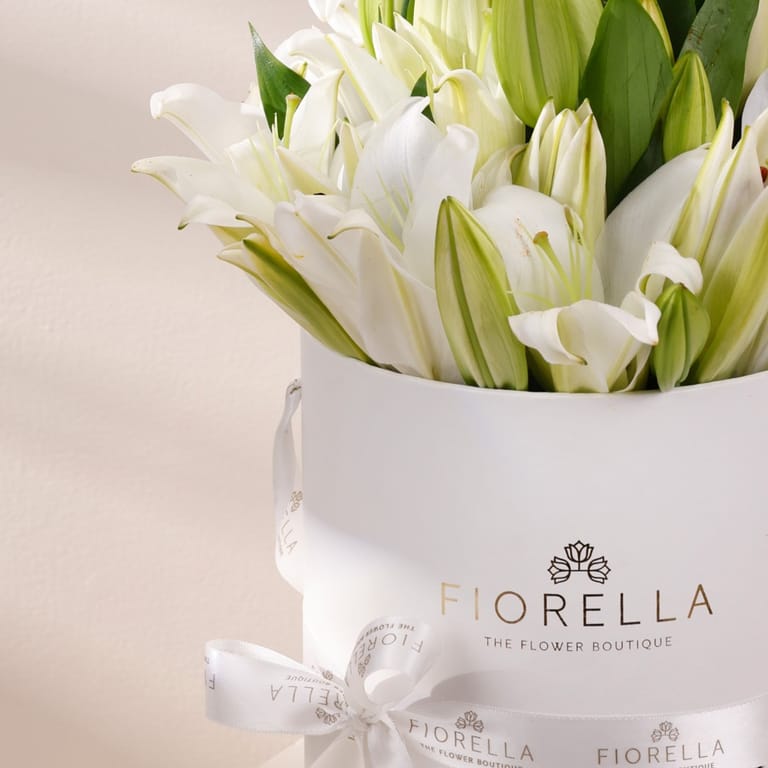 round series - lillies - Image 4
