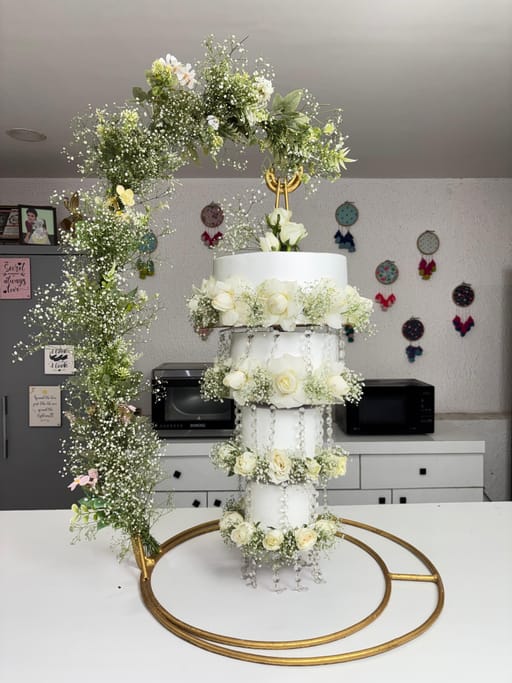 Chandelier wedding cake