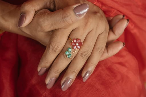 Lotika Ring