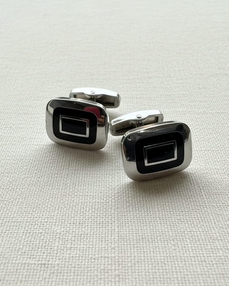 Noir Frame Cufflinks – Silver & Black - Image 3