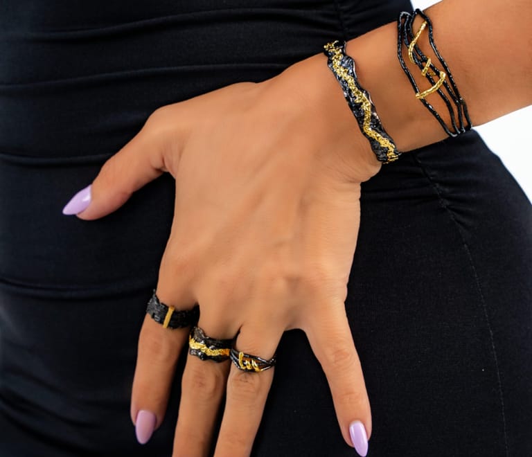 Serpenta Band Ring - Image 6