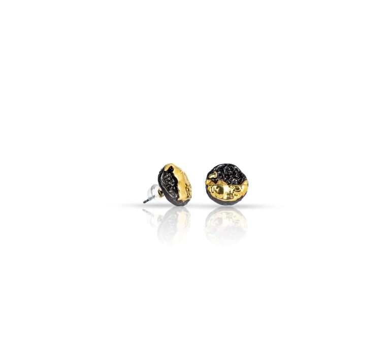 Runa Stud Earrings - Image 3