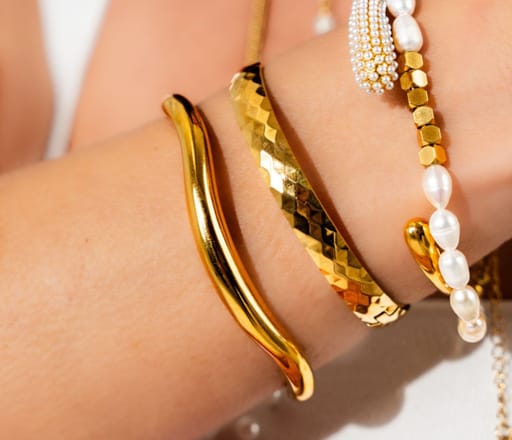 Hera Bangle