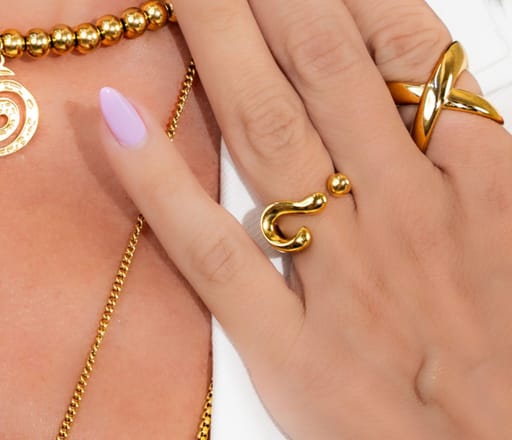 Curiosa Ring