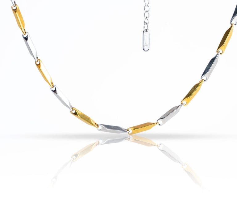 Lunetta Necklace - Image 4