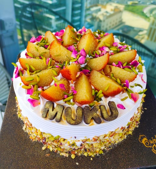 Eggless Gulabjamun cake