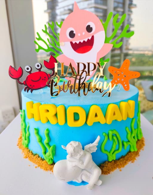 Baby shark theme cake