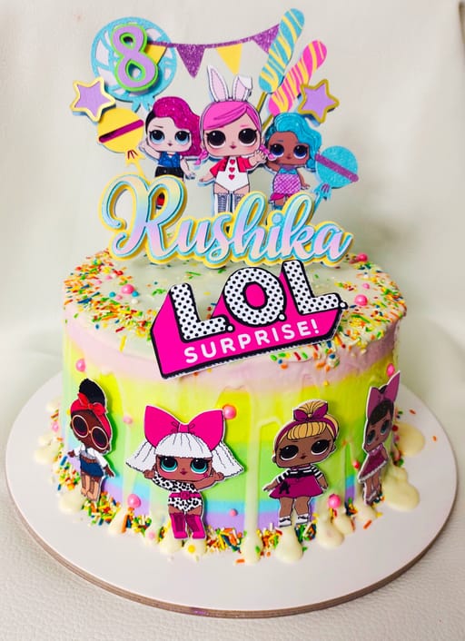 LOL theme cake