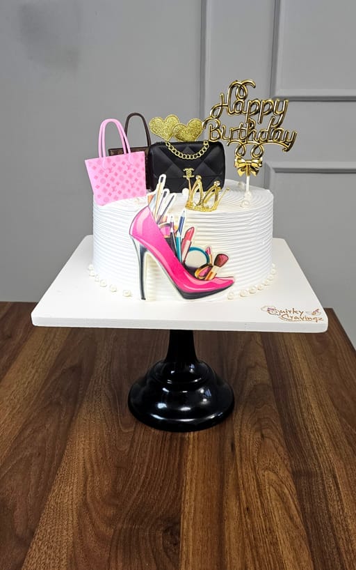Fashion theme cake for women
