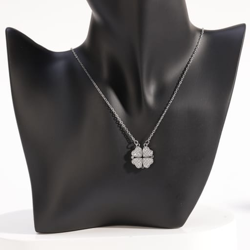 ZUS Four Hearts Necklace