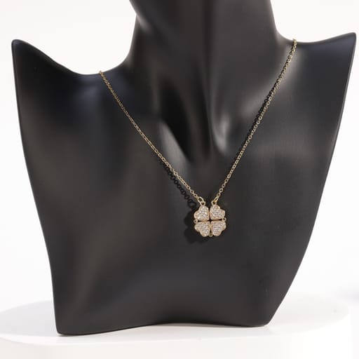 ZUS Four HeartsNecklace