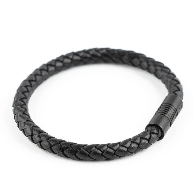 ZUS Black