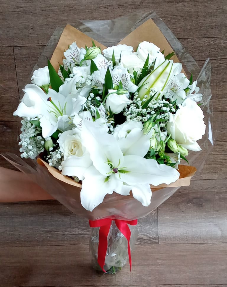 Encanto Floral - Image 1