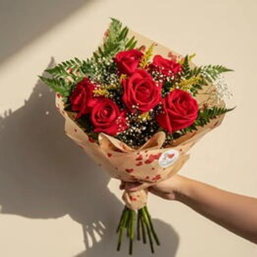 Buque com 6 rosas colombianas