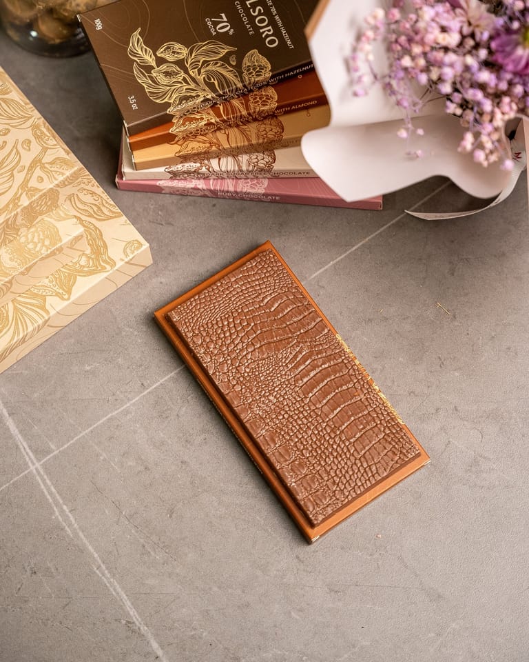 Milk Chocolate with Roasted Crunched Almonds - Image 2