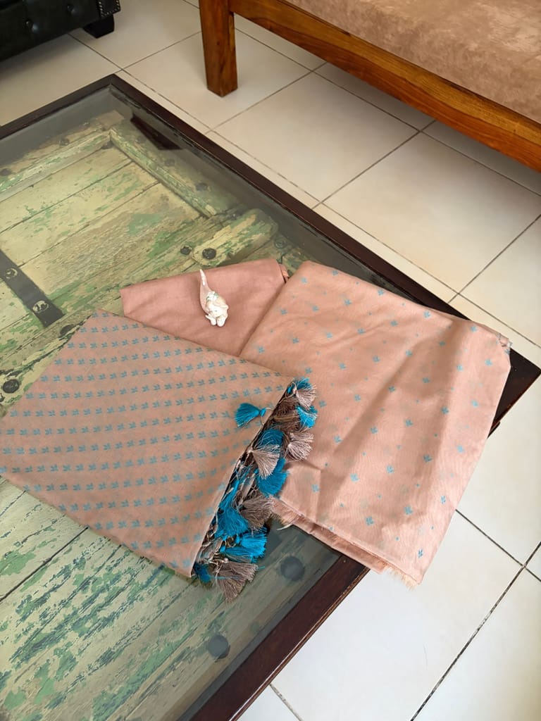 Beige and blue cotton benerasi