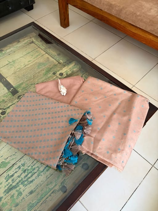 Beige and blue cotton benerasi