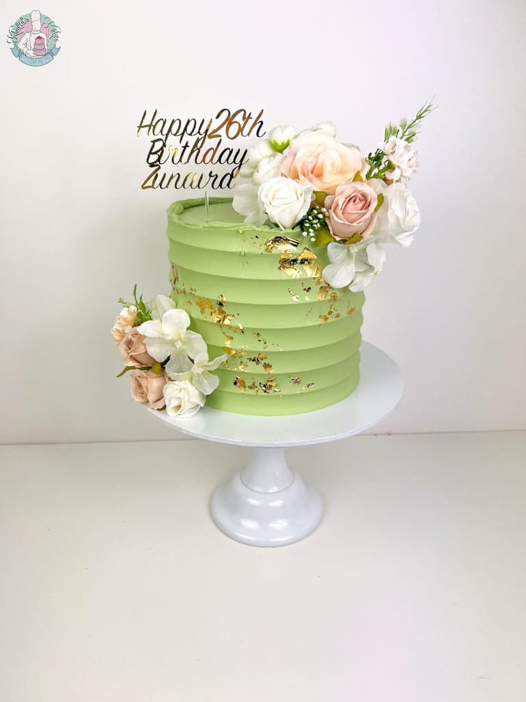 Bevelled Floral Cake 2