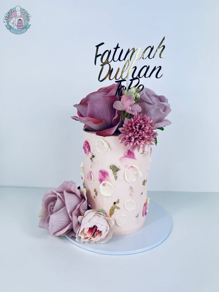 Textured Cake - Image 1