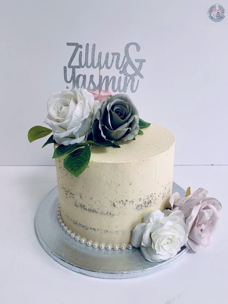 Naked Cake