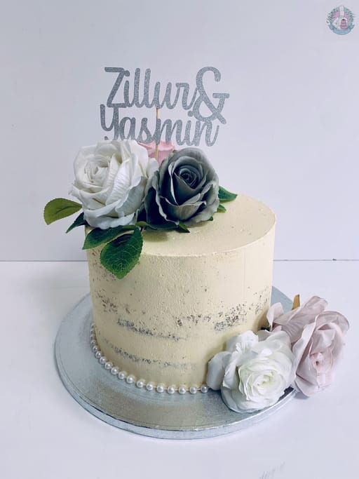 Naked Cake