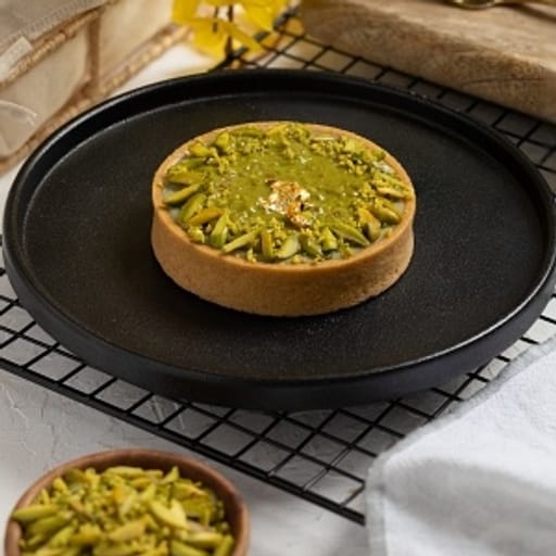 CRUNCHY PISTACHIO TART