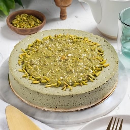PISTACHIO DREAM CHEESECAKE (EGGLESS)