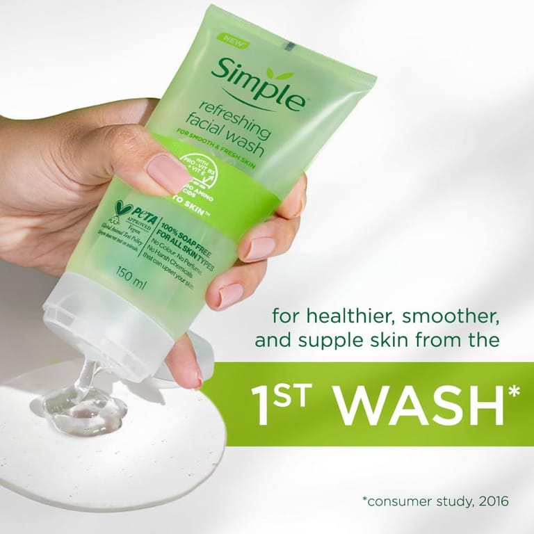 Simple – Kind to skin Refreshing facial wash – 150ml - Image 1