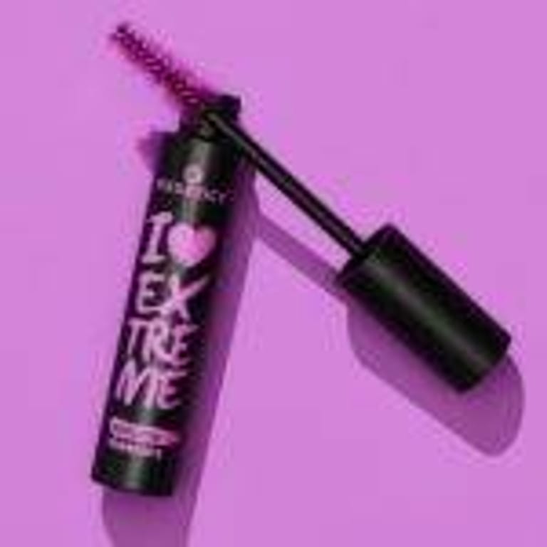 Essence – I Lo*ve Extreme Volume Mascara (Black) - Image 2