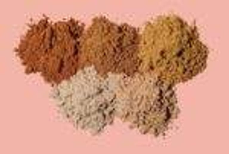 Juvias Place – I Am Magic Loose Setting Powder - Image 4