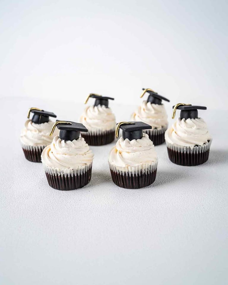 Graduation Theme Cupcakes - Image 2