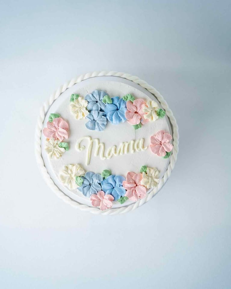1Kg Mama Cake by Cravings Café - Image 1