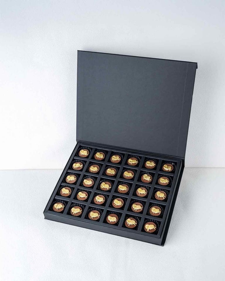 EID '25 550gms Chocolate - Image 1