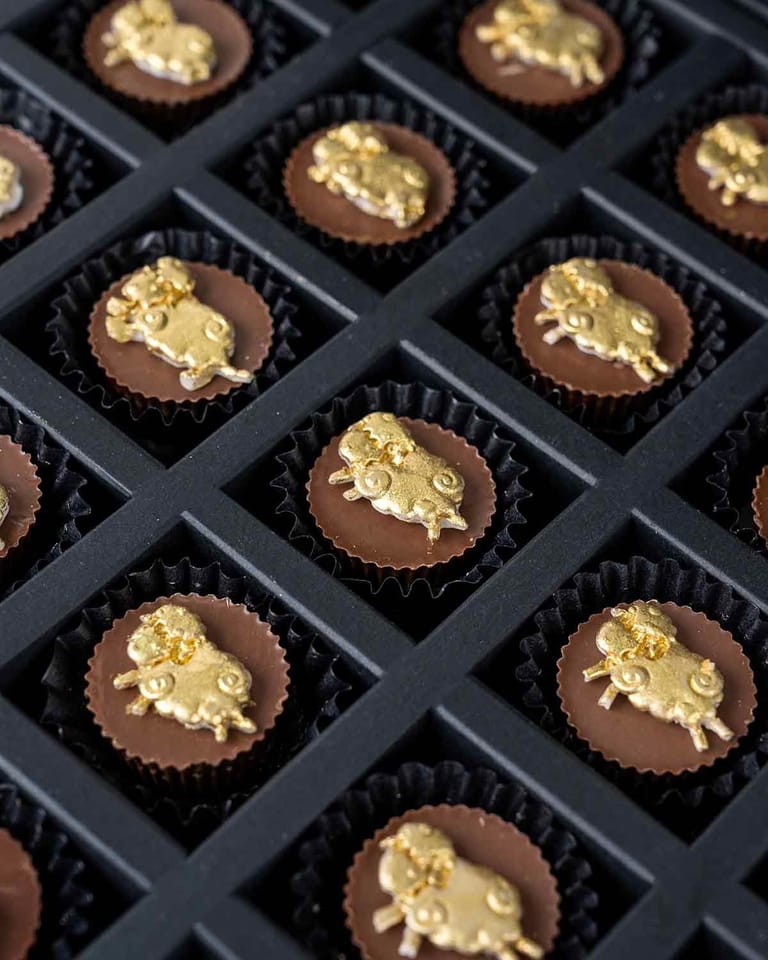 EID '25 550gms Chocolate - Image 2