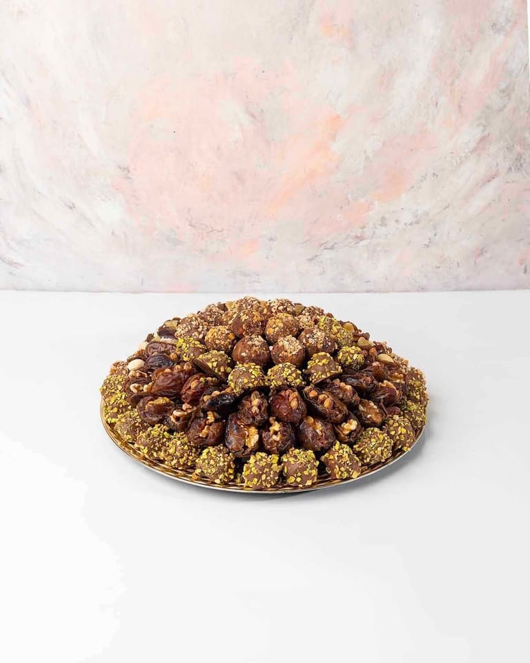 Gourmet Dates 1200g Gift Hamper - Image 2