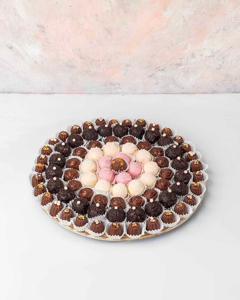 Luxury Dates and Chocolates Gift - Image 1