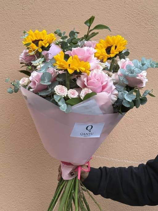 Ramo de Sol y Rosas