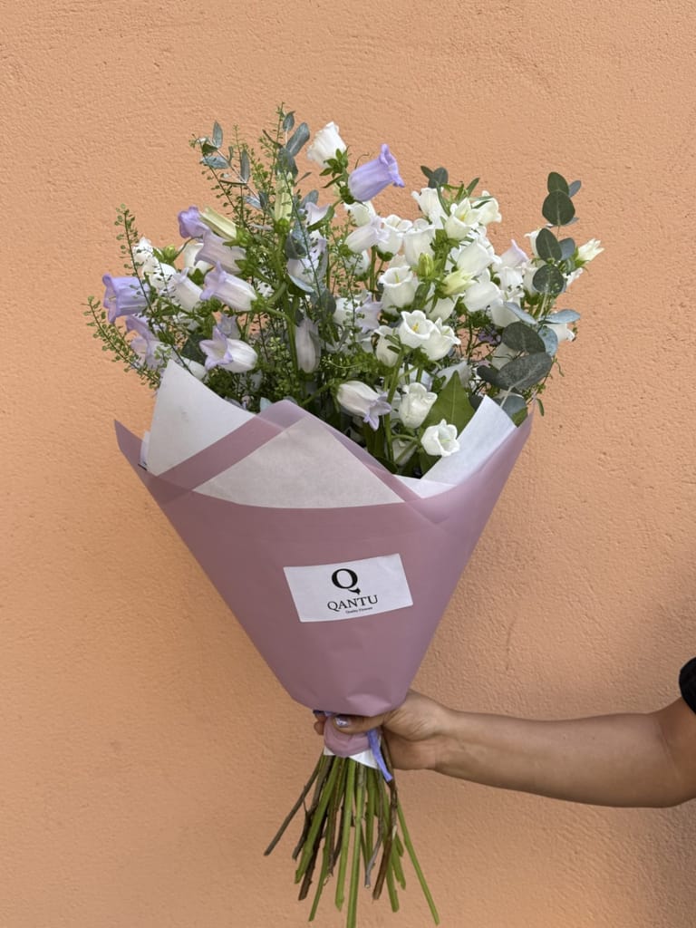 Ramo de Campanula - Image 1