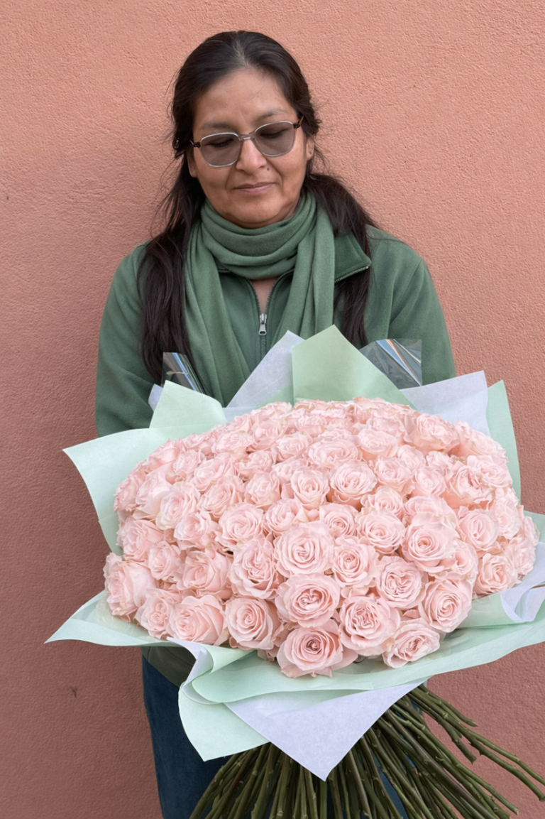 Ramo 101 Rosas Rosas – Elegancia y Dulzura Infinita - Image 2