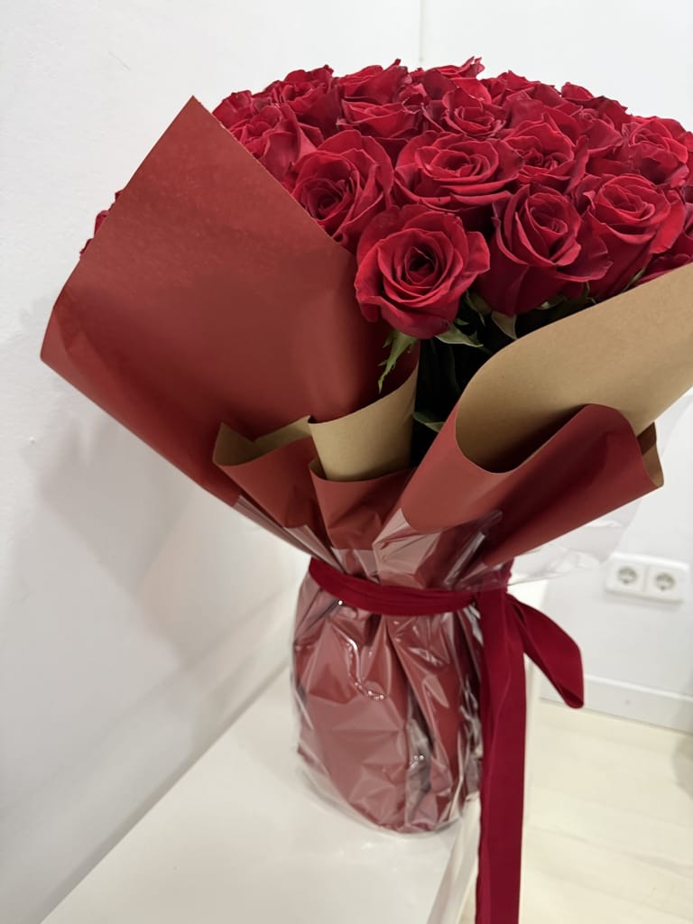 151 Rosas Rojas Premium - Image 9