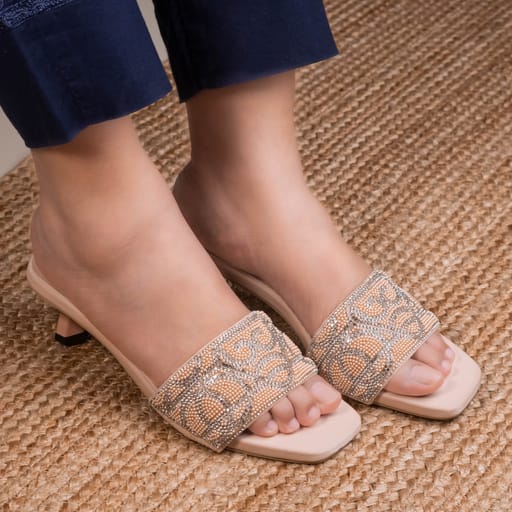Rania Rani Rose