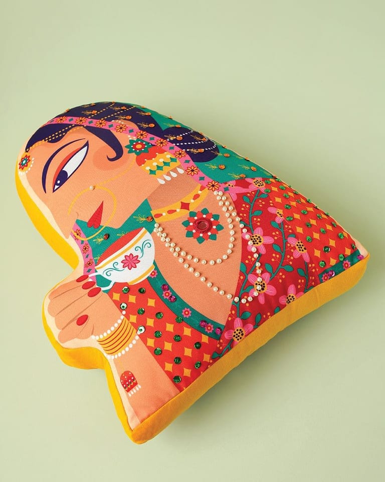 Royal Rani Shape Cushion - Image 2