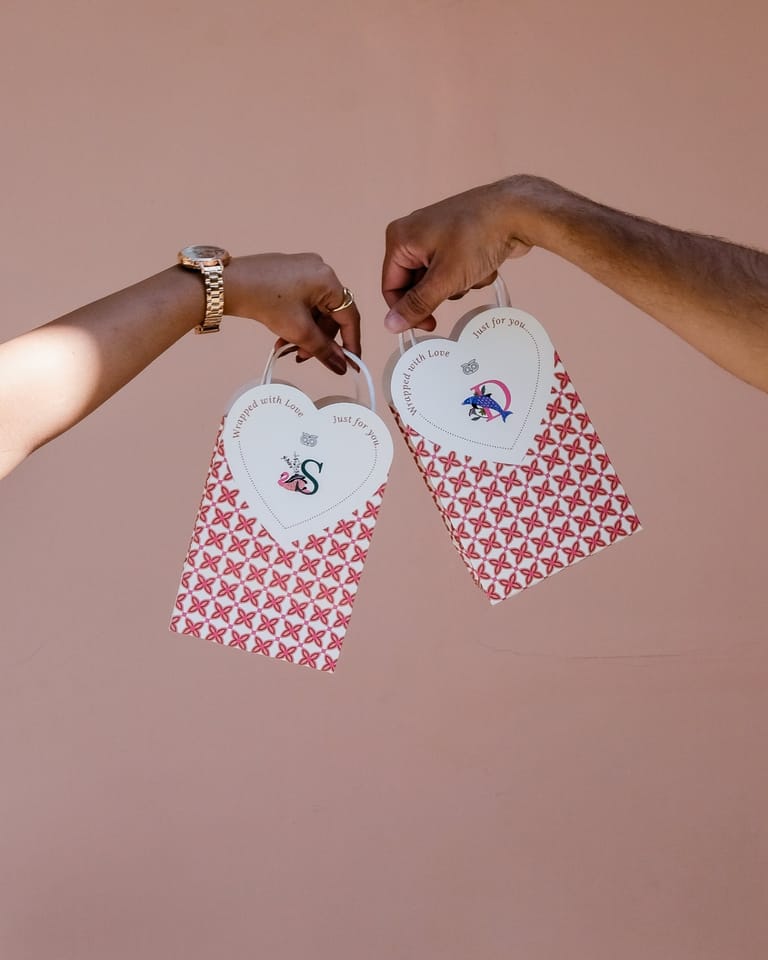"To N, with Love" Gift Bag Nightingale - Image 7