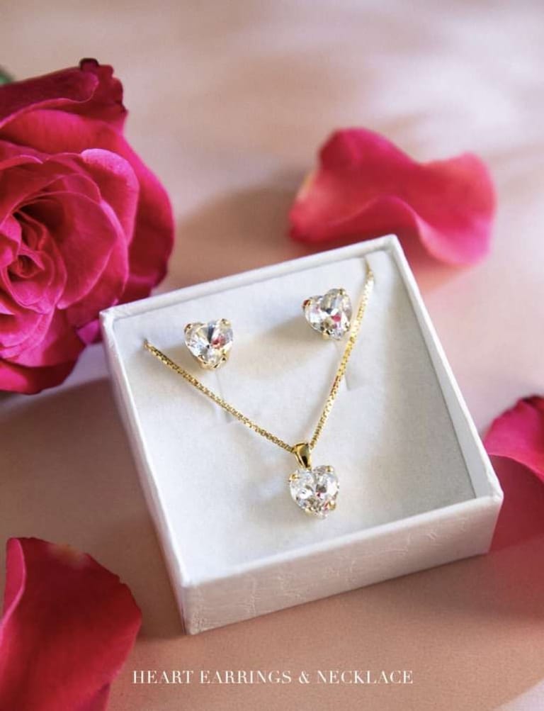 Heart Necklace Crystal - Image 4
