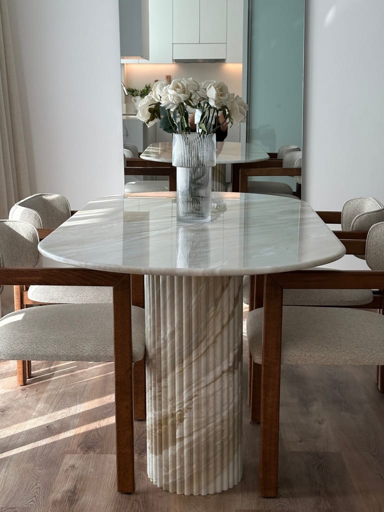 The Corallo Table
