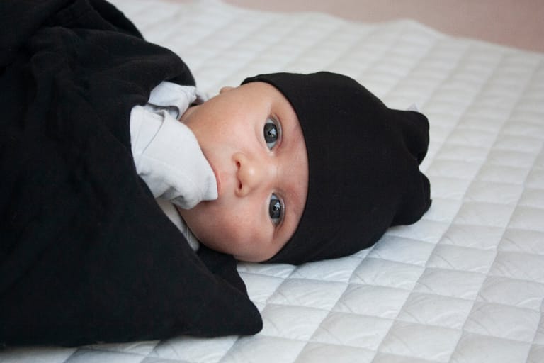 Organic Bamboo Knotted Beanie Hat | Charcoal - Image 2